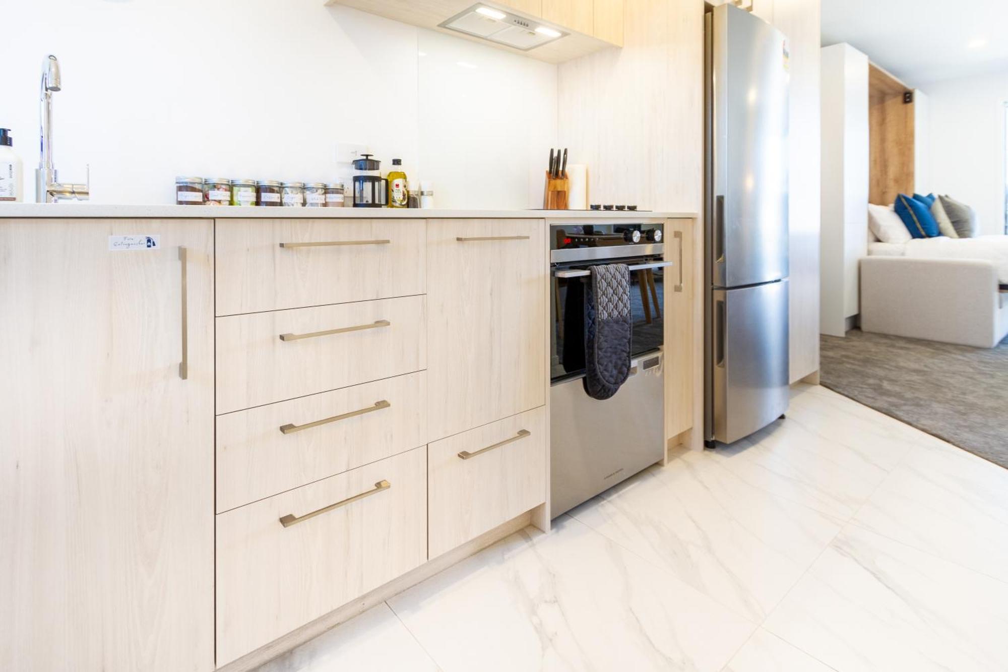 Central City Charm: Pet-Friendly Studio Christchurch Exteriör bild