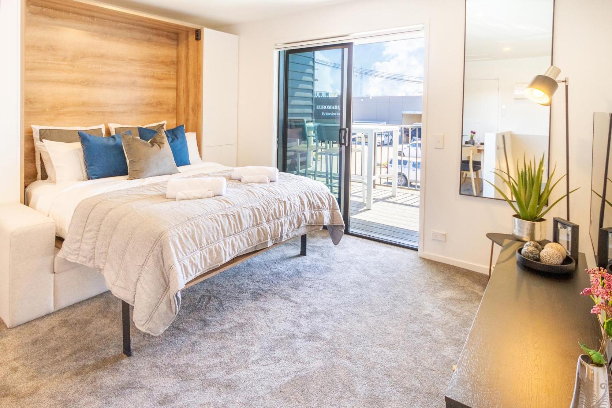 Central City Charm: Pet-Friendly Studio Christchurch Exteriör bild